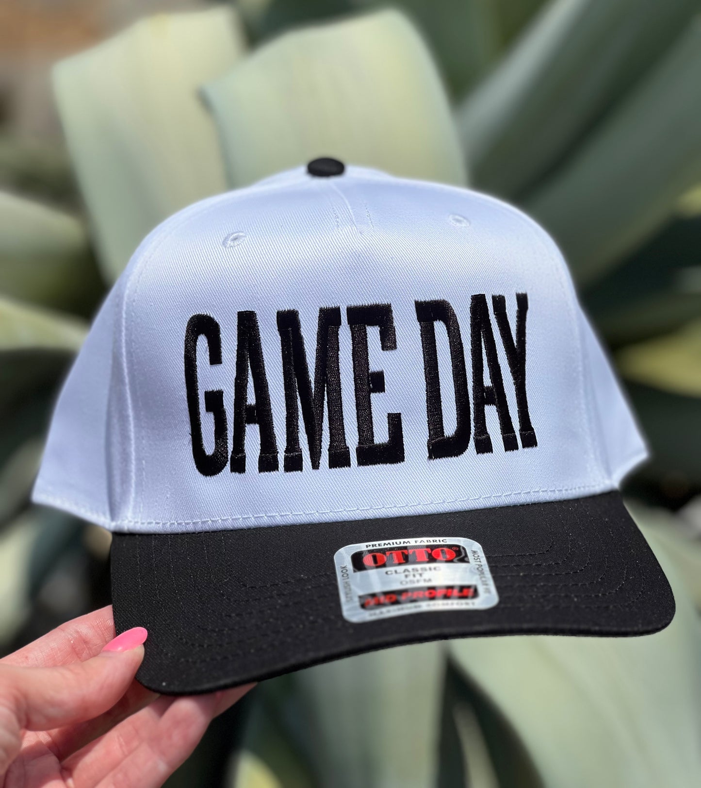 Game Day - Black/White