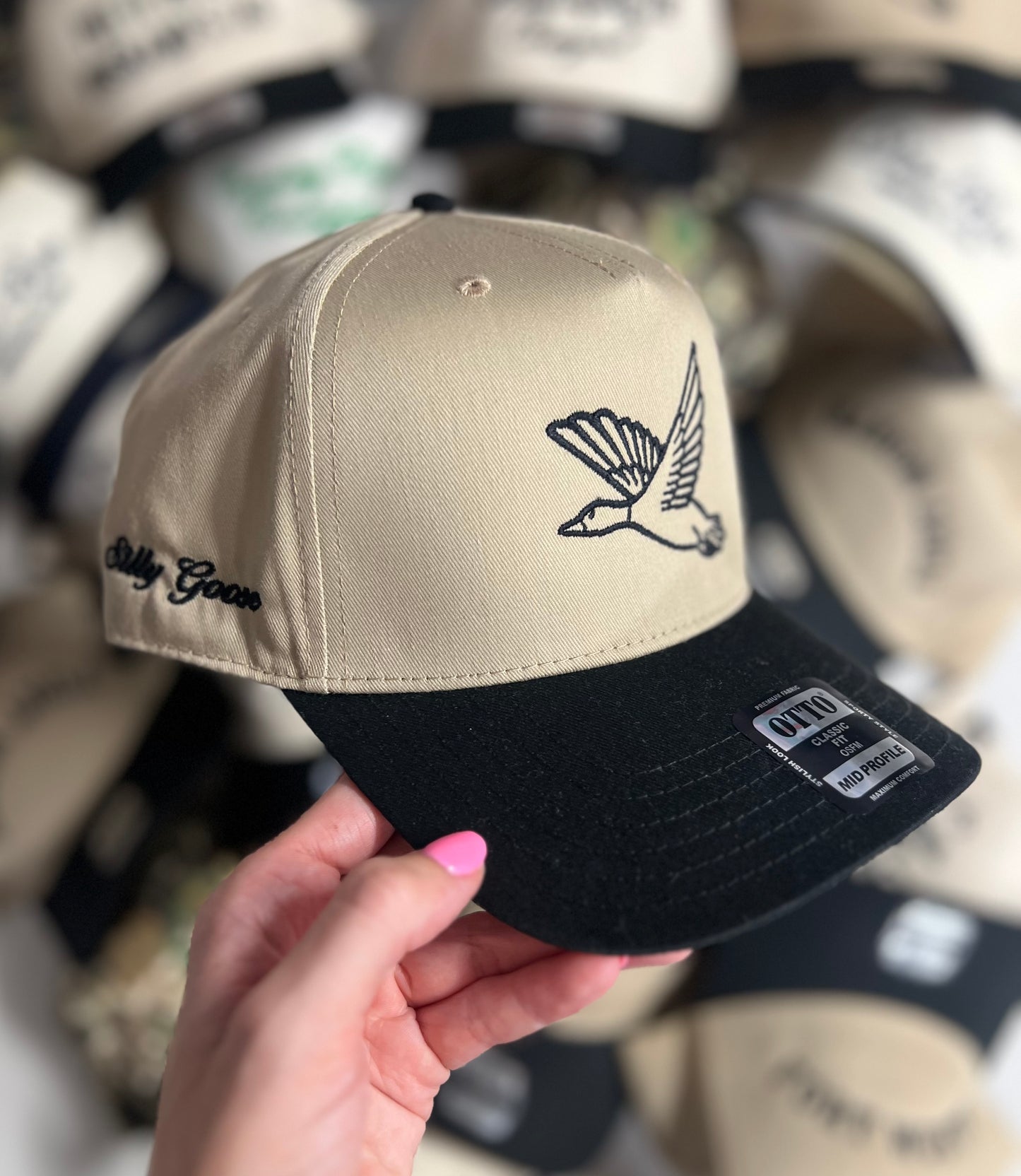 The Goose - Black/Khaki