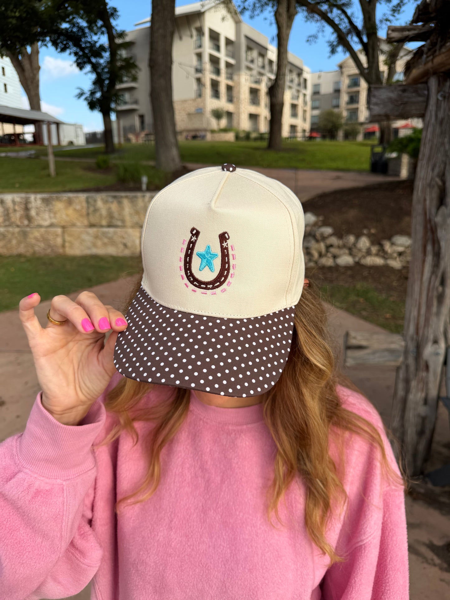 Horseshoe - Brown