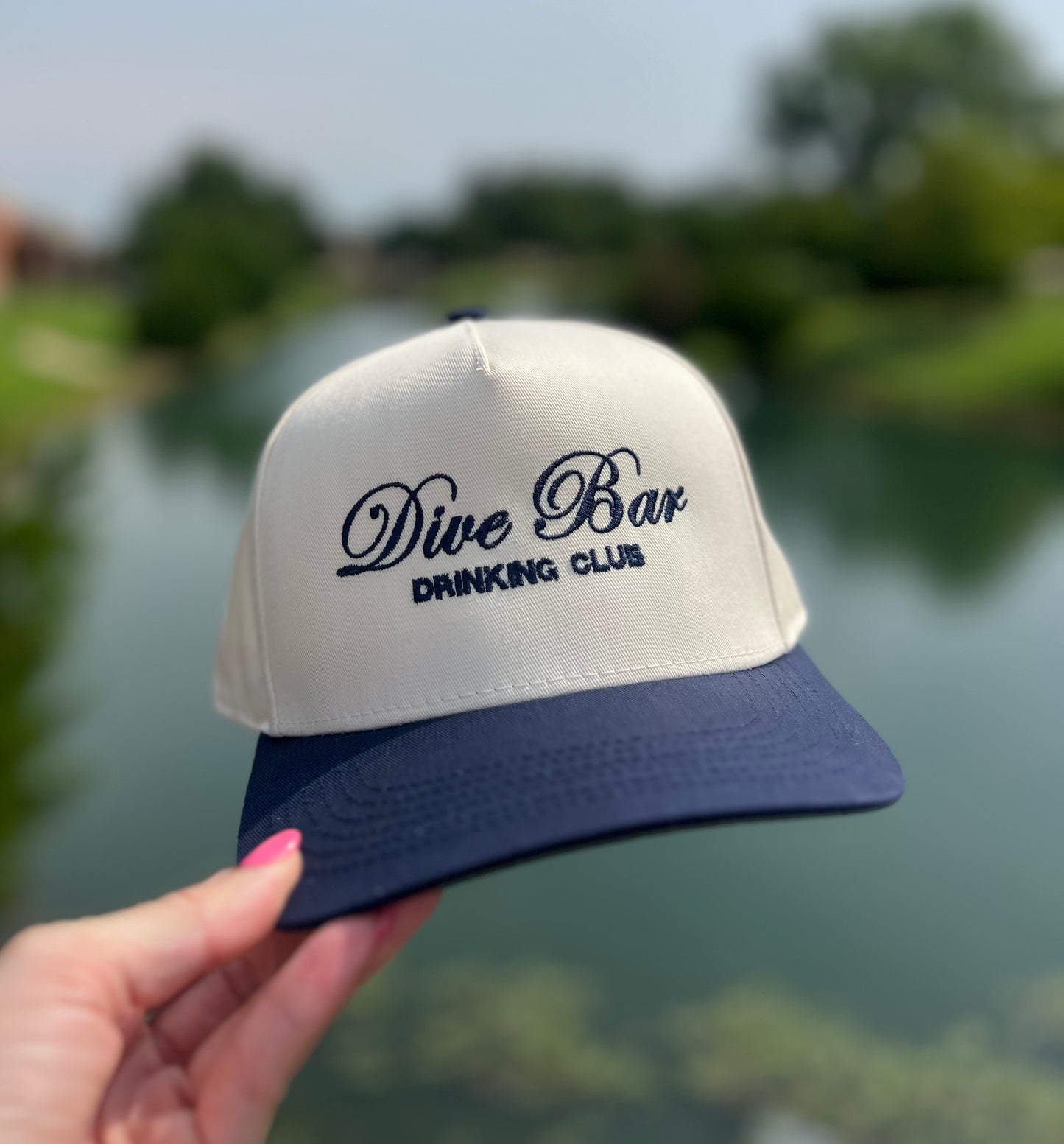 Dive Bar - Navy/Cream