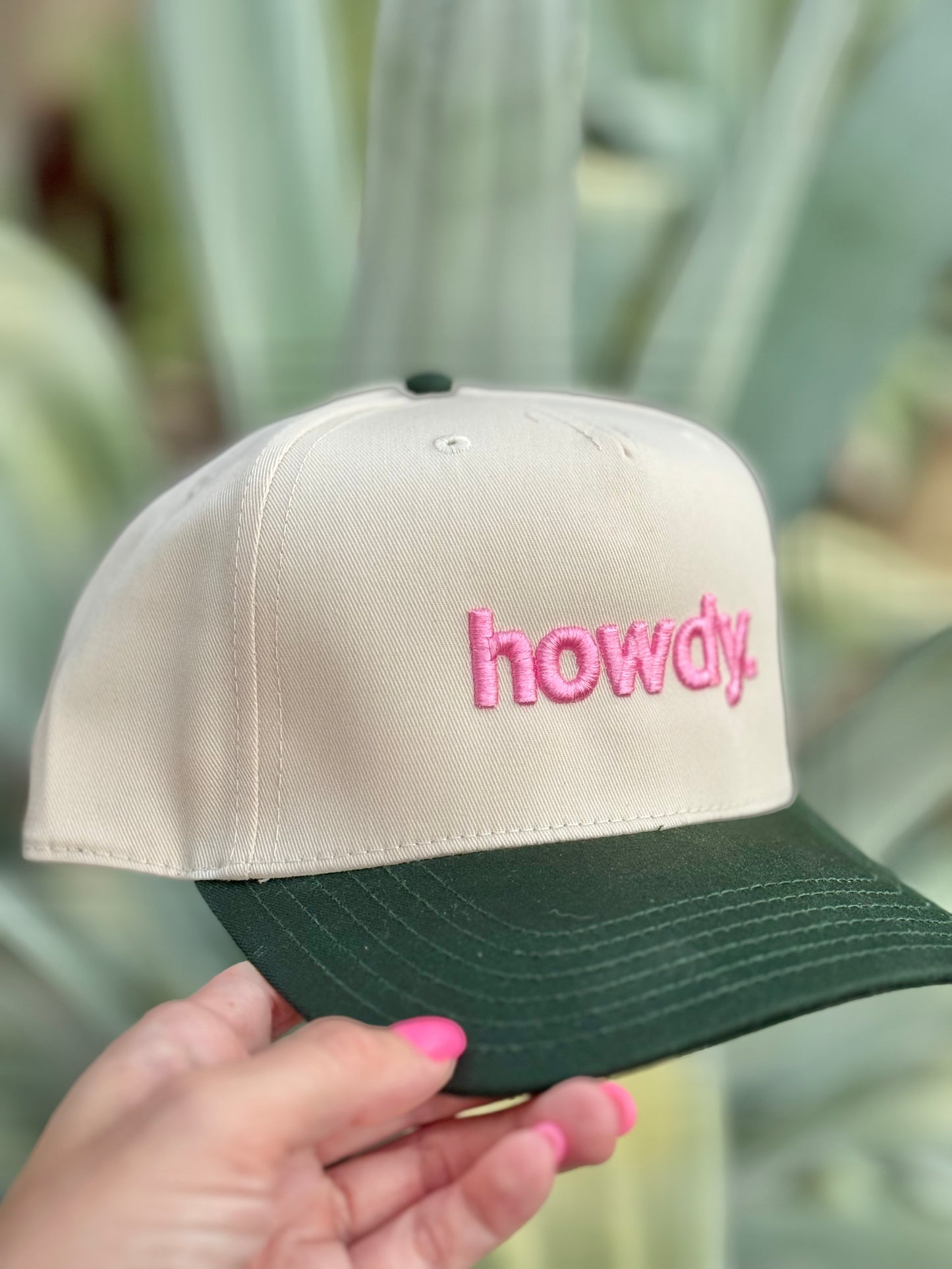 Howdy - Dark Green/Pink