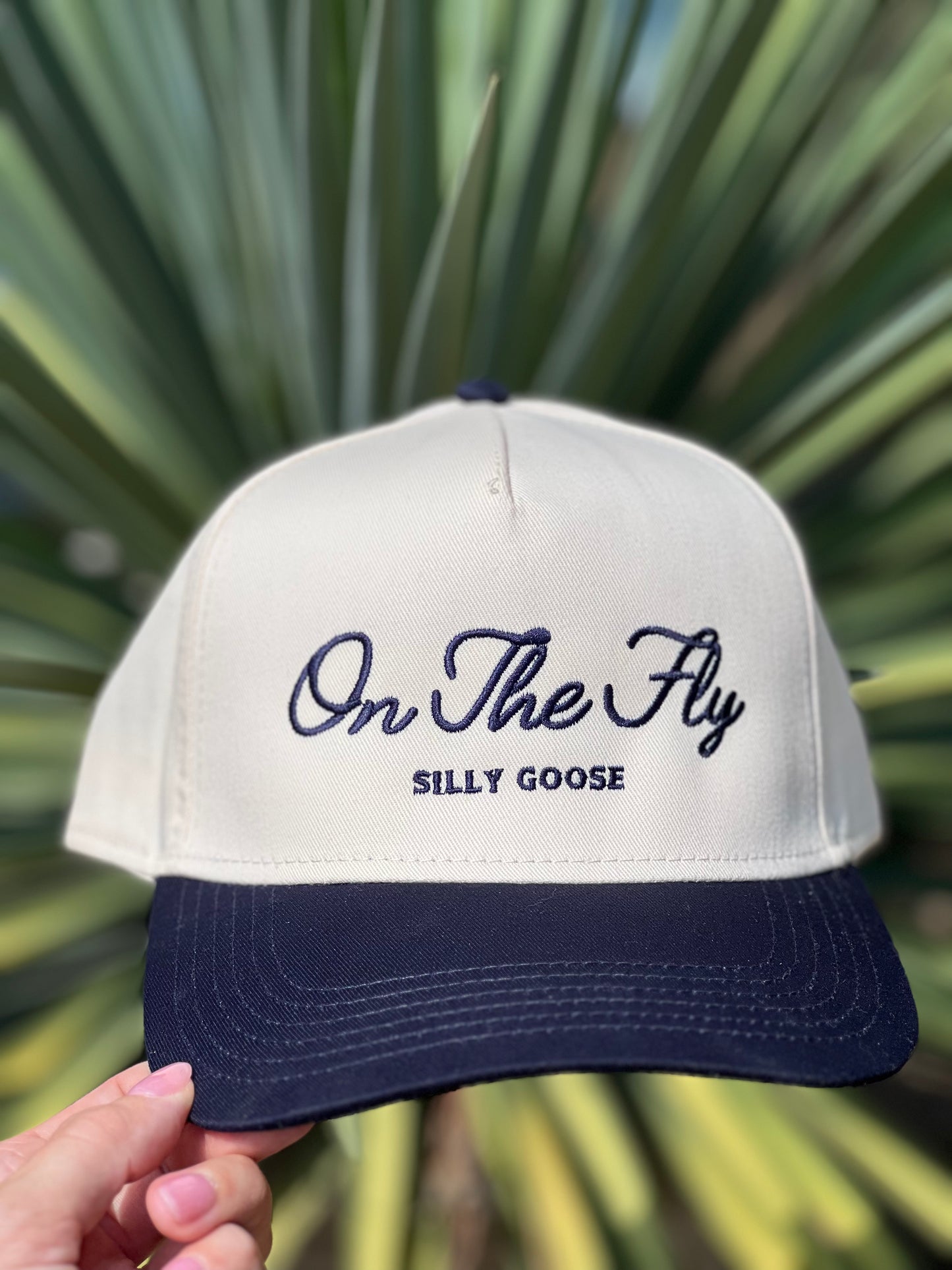 On The Fly - Navy/Natural